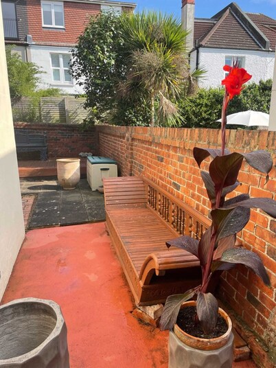 Townhouse Full of Character in Vibrant Seven Dials