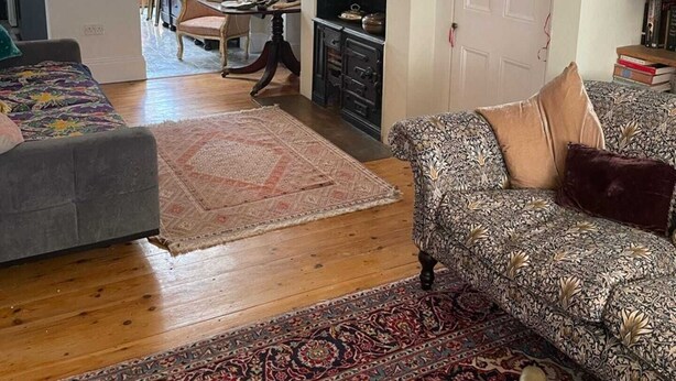 Maison (4 Bedrooms) | Salle de séjour | Télévision