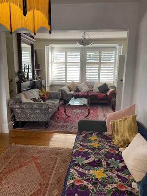 House (4 Bedrooms) | Living room - Townhouse Full of Character in Vibrant Seven Dials (Hove)