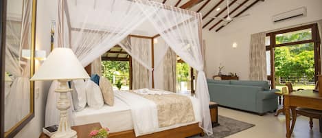 Royal Suite, 1 King Bed, Patio, Garden Area | 1 bedroom, Egyptian cotton sheets, premium bedding, down comforters