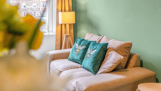 Apartment (1 Bedroom) | Wohnbereich