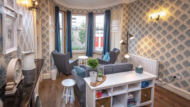 Unclassified image, 1 of 32, button - Bright, Spacious Edinburgh City Centre Apartment (Edinburgh)