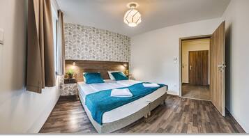 Deluxe-Apartment, 1 Schlafzimmer | Bügeleisen/Bügelbrett, kostenloses WLAN, Bettwäsche