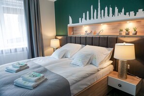 Deluxe Apartment (Dubai) | 1 bedroom, premium bedding, minibar, in-room safe - AGA Tenis Apartments by Radwanska (Kraków)