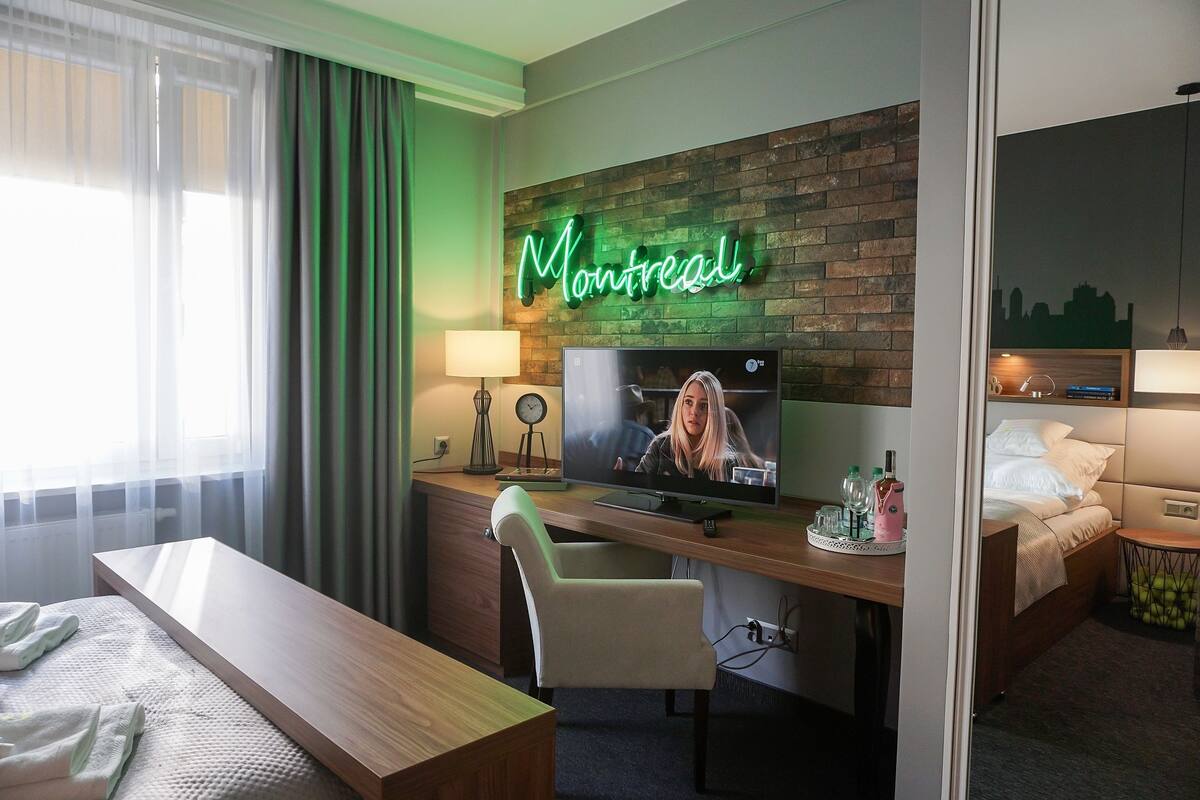 Appartement supérieur (Montreal) | 1 chambre, literie de qualité, minibar, coffre-fort