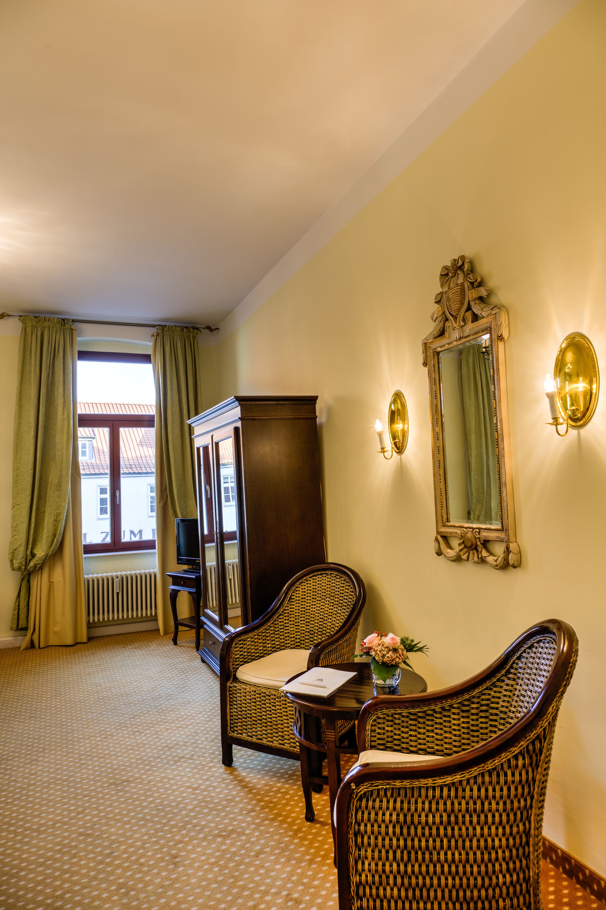 double room, annex building | premium bedding, minibar, in-room safe, desk