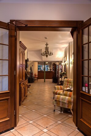 入住/退房自助服务终端