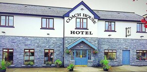 Exterior - The Coach House Hotel (Ballymote)