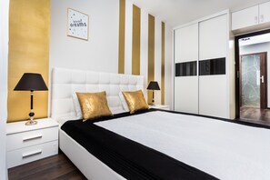 Apartamento, 1 cama doble, no fumadores | Tabla de planchar con plancha, wifi gratis, ropa de cama