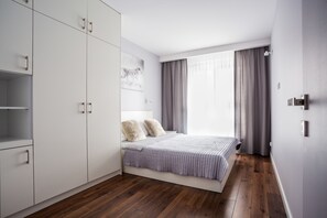 Iron/ironing board, free WiFi, bed sheets - VISENTO Apartments Kaczorowskiego 7 (Bialystok)