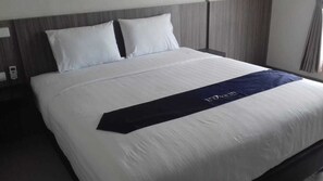 Deluxe Double Room | Desk, cribs/infant beds, rollaway beds, free WiFi - Love In Hotel and Resort (Jepara)