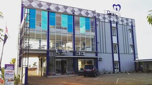 Front of property - Love In Hotel and Resort (Jepara)