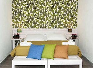 Chambre Deluxe, vue sur la mer (Patio) | 1 chambre, minibar, coffre-fort, décor unique