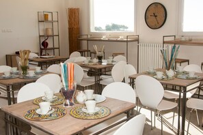 Dîner et souper servis sur place