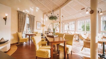 Daily buffet breakfast (EUR 15.00 per person)