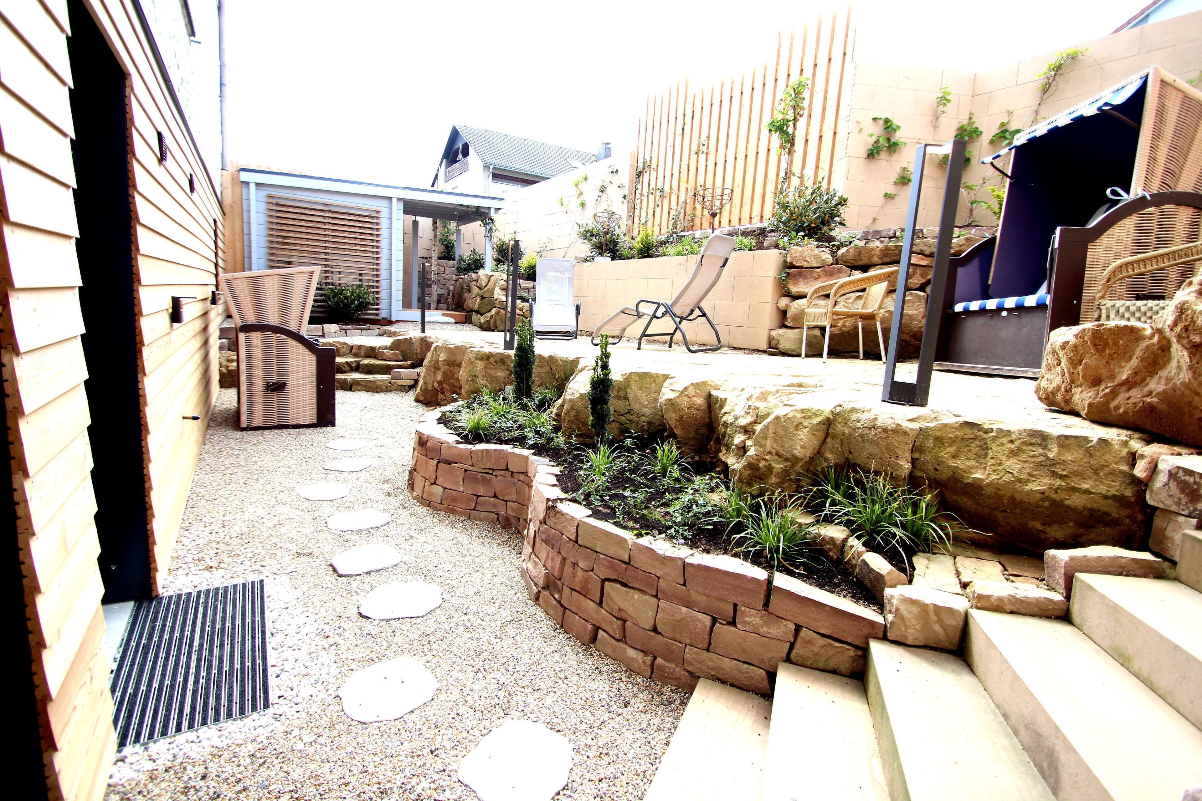 Sauna, Whirlpool, Warmsteinmassagen, 1 Behandlungsraum