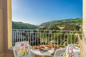 Comfort Double Room, Terrace | Balcony view - Viewpoint Boutique Living (Munxar)