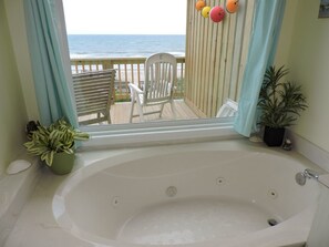 Room - A Southern Exposure East Duplex 3 Bedrooms 3 Bathrooms Duplex (Emerald Isle)