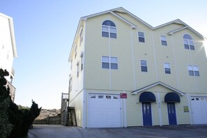 Exterior - A Southern Exposure East Duplex 3 Bedrooms 3 Bathrooms Duplex (Emerald Isle)