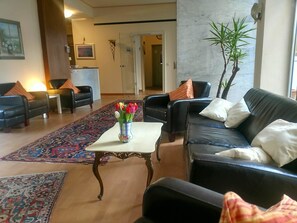 Interior entrance - Schloss Hotel Benrath (Düsseldorf)