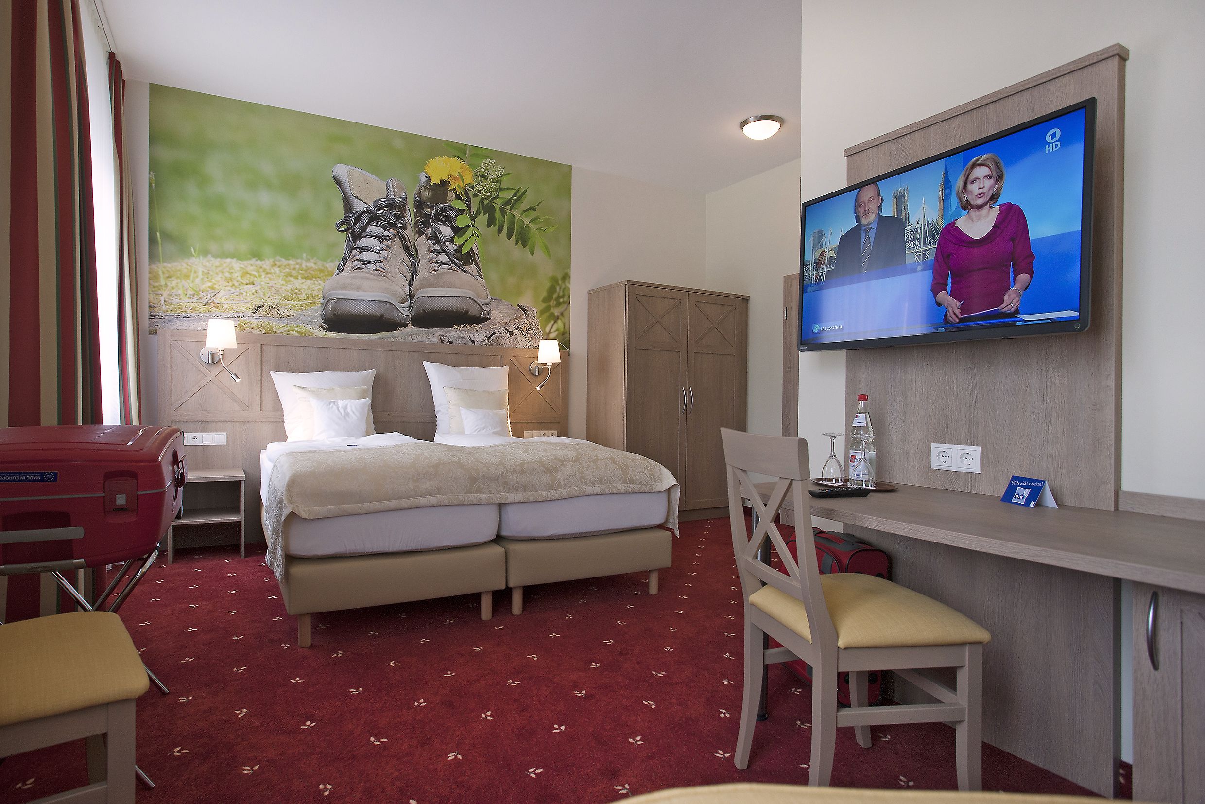 double room (schuh) | 1 bedroom, desk, iron/ironing board, free wifi