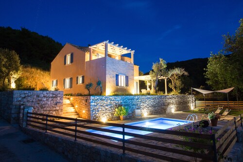 Villa Authentica