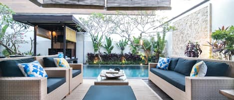 Villa, 4 Bedrooms | Terrace/patio