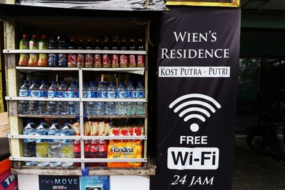 韦斯住宅 BSD 酒店