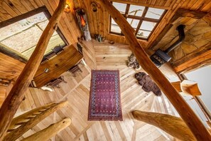 Tree House (Stelzenhaus) | Living area - Robins Nest Baumhaushotel (Witzenhausen)