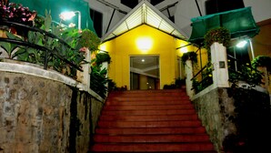 Entrée de l’hébergement
