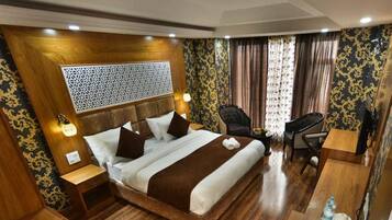 Premium Double Room, Accessible, Mountain View | 1 bedroom, in-room safe, desk, blackout curtains