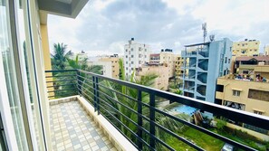 エグゼクティブ スタジオ | 高級寝具、低反発ベッド、セーフティボックス (室内)、客室ごとに異なる装飾