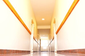 Hallway - Mapletree Inn (Bengaluru)