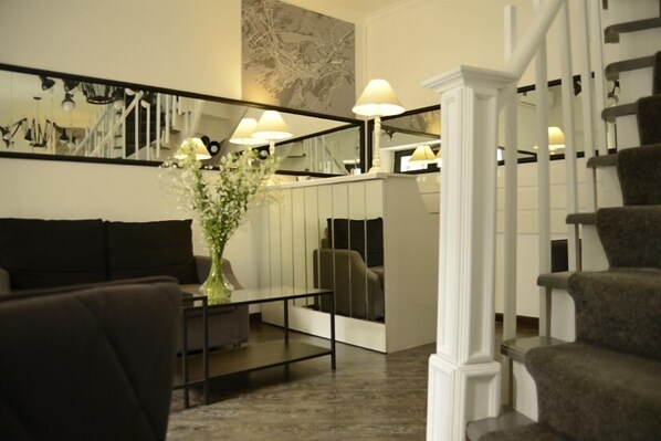 Room service - dining - Hotel Opera (Tbilisi)