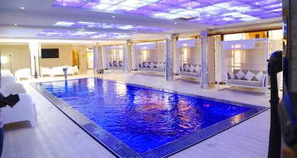 The Wells Carlton Hotel and Apartments