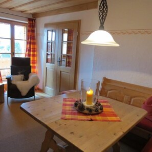 Refrigerador, horno, parrilla de estufa y lavavajillas 