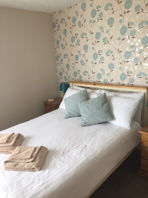 Double Room, Ensuite, Sea View (2nd Floor)
