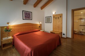 Individually decorated, individually furnished, cots/infant beds