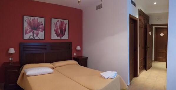 Rollaway beds, bed sheets