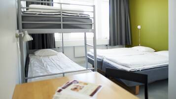 MörklÀggningsgardiner, ljudisolering och strykjÀrn/strykbrÀda