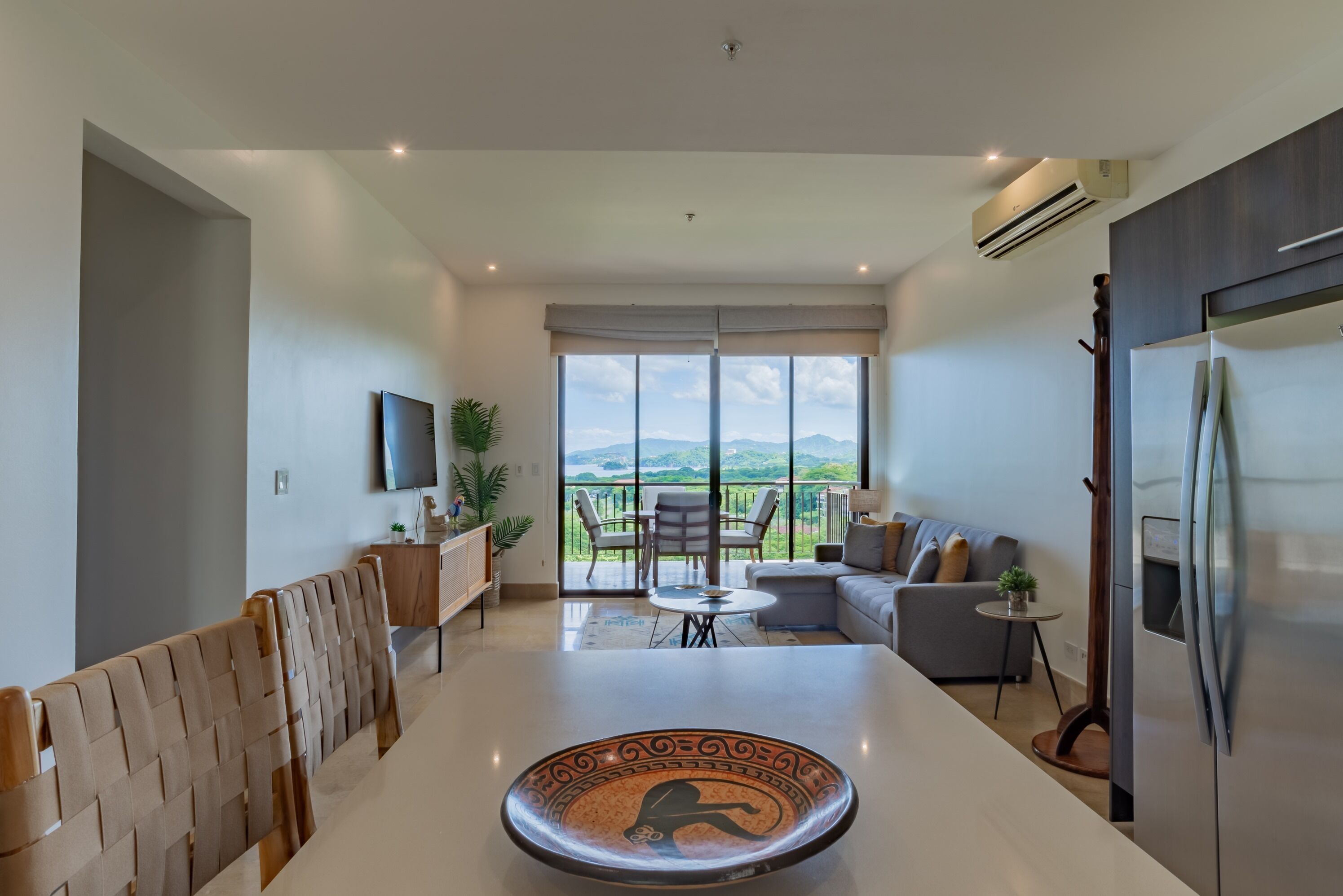 Roble Sabana 404 - Luxury Apartment Adults Only | Private kitchen | Fridge, microwave, oven, stovetop
