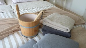 Hypo-allergenic bedding, individually decorated, individually furnished - Haus Tourneur (Lippetal)