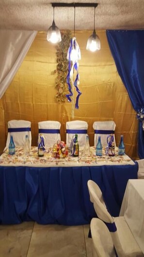 Breakfast, lunch and dinner served - Hotel Residence Vera (Abidjan)