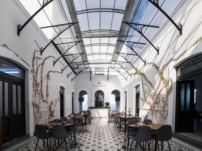 Hotel Business Real 500