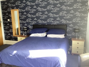 Comfort-Doppelzimmer | Verdunkelungsvorhänge, Bügeleisen/Bügelbrett, kostenloses WLAN