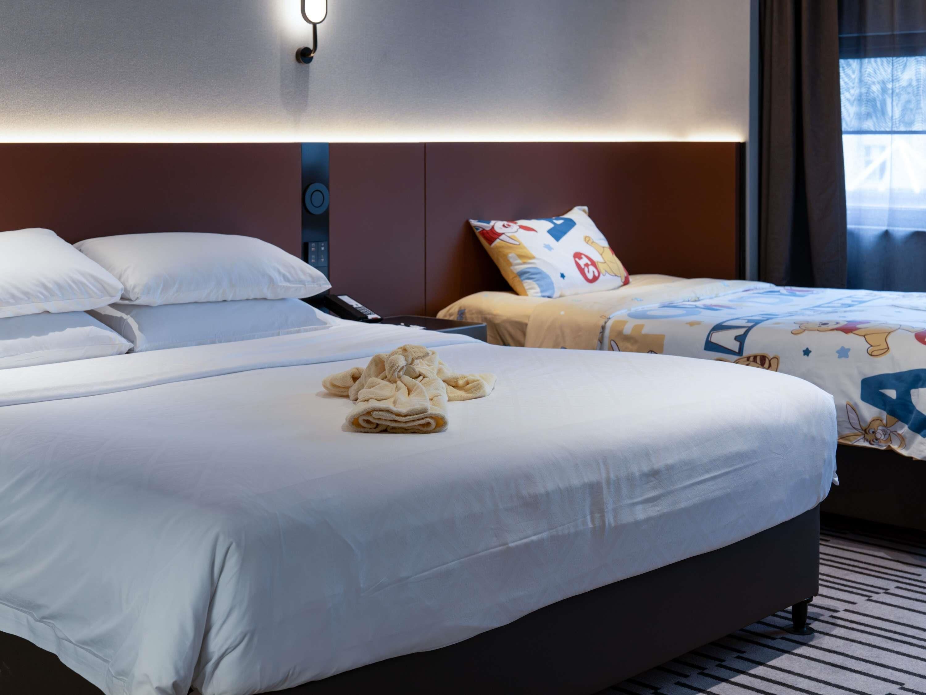 Standard Room, Garden View (1 King Bed and 1 Single Bed) | Soundproofing