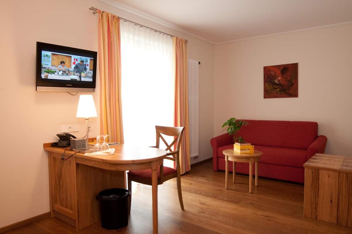 32-inch flat-screen tv with satellite channels, tv