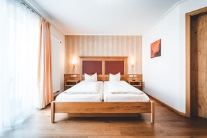 2 bedrooms, minibar, in-room safe, individually decorated