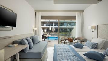 Tabla de planchar con plancha, wifi gratis y ropa de cama