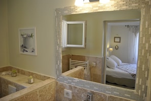 Décoration personnalisée, ameublement personnalisé, bureau